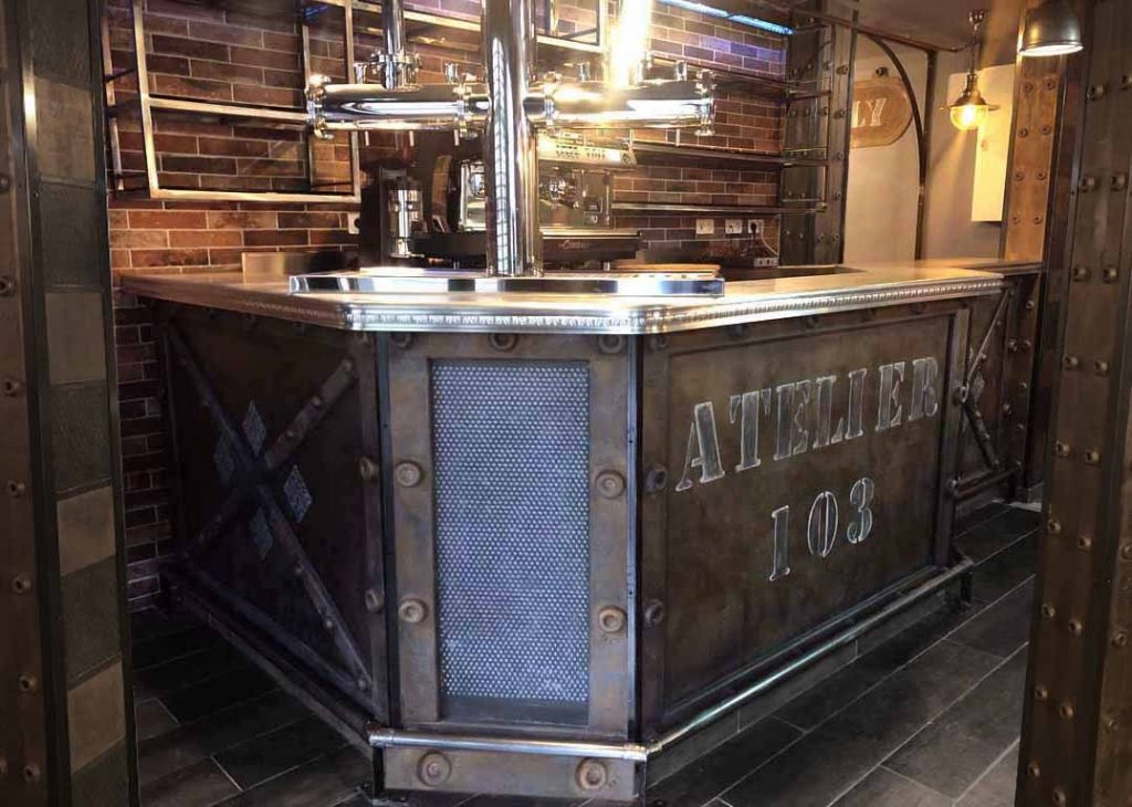 création comptoir de bar en BA13 style Eiffel