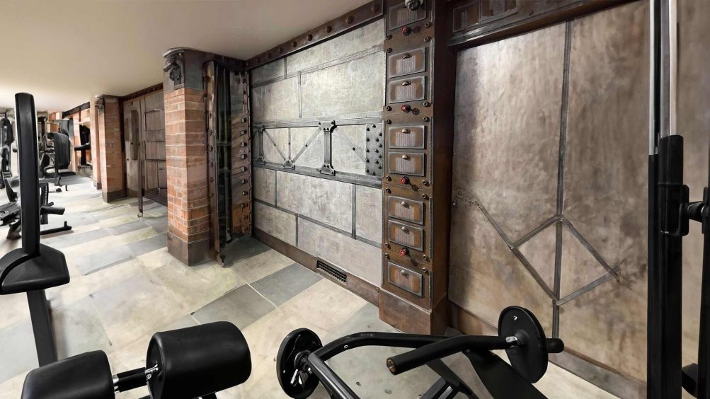 Murs métal salle de sport