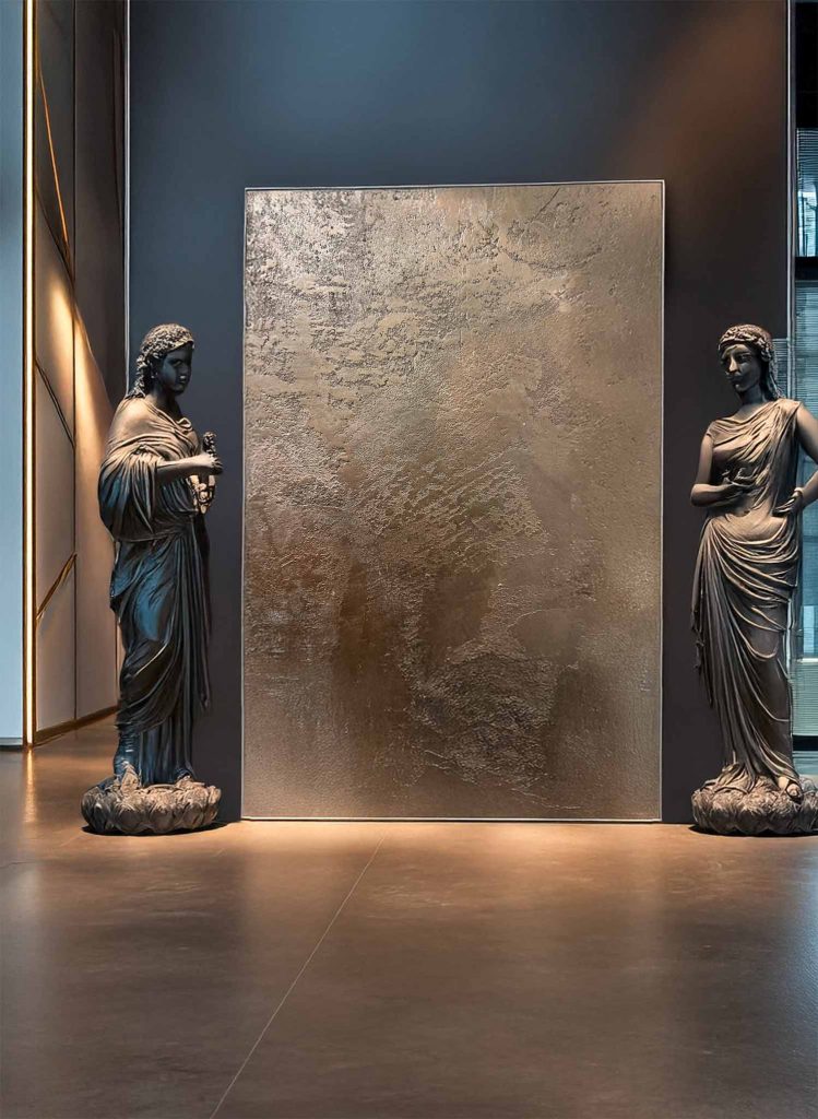 Décoration murs salle de sport effets de matière patine cuivrée